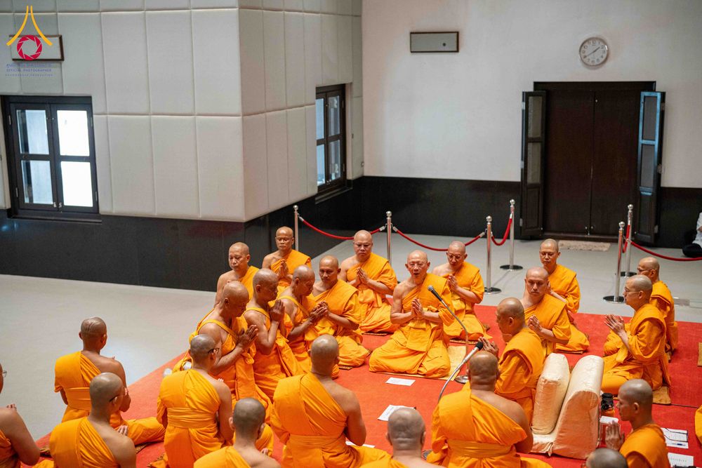 ภาพ No.298233:วันเสาร์ที่ 17 มกราคม พ.ศ. 2569 พิธีบรรพชาอุปสมบท โครงการอุปสมบทหมู่ บูชาธรรมครบ 117 ปี คุณยายอาจารย์มหารัตนอุบาสิกาจันทร์ ขนนกยูง  ณ อุโบสถพระไตรปิฎก วัดพระธรรมกาย