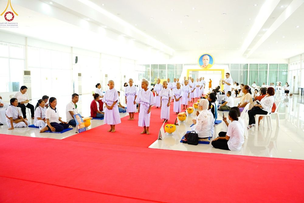 ภาพ No.134861:พิธีตัดปอยผม พิธีขอขมารับผ้าไตร พิธีบรรพชา และพิธีถวายบาตร ในโครงการบรรพชาสามเณร ฟื้นฟูพระพุทธศาสนาทั่วไทย  ณ ศูนย์ปฏิบัติธรรมและศูนย์อบรมเยาวชนเพชรบุรี ต.ท่าแลง อ.ท่ายาง จ.เพชรบุรี