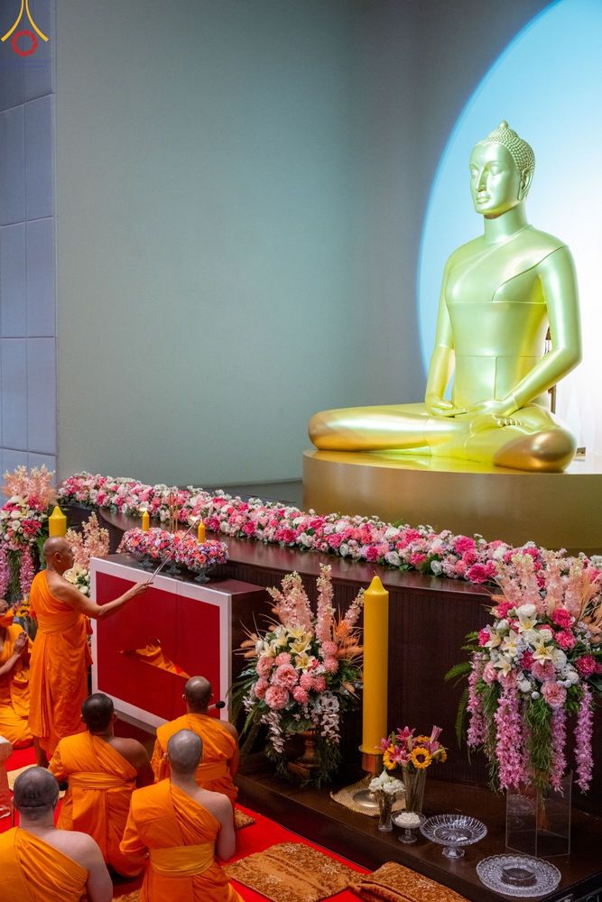 ภาพ No.84227:พิธีขอบรรพชา , พิธีขอสรณคมน์และศีล ,  พิธีรับบาตร , พิธีอุปสมบท ในโครงการบรรพชาอุปสมบทหมู่ธรรมทายาทรุ่นเข้าพรรษา และโครงการบรรพชาสามเณรโรงเรียนนานาชาติ รุ่นที่ 12 ณ โบสถ์พระไตรปิฎก วัดพระธรรมกาย วันที่ 22 กรกฎาคม พ.ศ. 2566