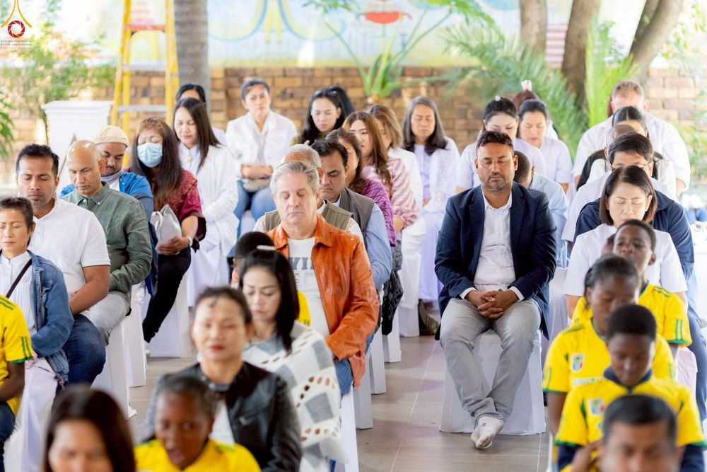 ภาพ No.255192:วันที่ 12 ตุลาคม พ.ศ. 2568 พิธีทอดกฐินสามัคคีสร้างทุกสิ่ง วัดพระธรรมกายโจฮันเนสเบิร์ก  ประเทศสาธารณรัฐแอฟริกาใต้