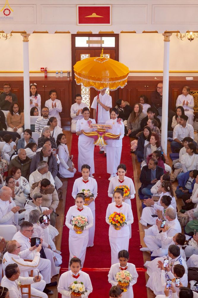 ภาพ No.270883:วันอาทิตย์ที่ 19 ตุลาคม พ.ศ. 2568 พิธีทอดกฐิน “หนึ่งไม่มีสอง” วัดพระธรรมกายนิวคาสเซิล เมืองนิวคาสเซิล ประเทศอังกฤษ 