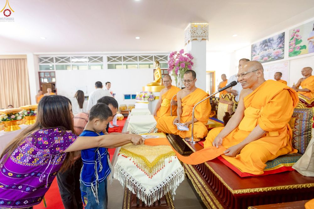 ภาพ No.260306:วันที่ 18 ตุลาคม พ.ศ. 2568 พิธีทอดกฐินสามัคคีทั่วไทย 30,000 วัด โดยคณะศิษยานุศิษย์ บูชาธรรม 81 ปี หลวงพ่อธัมมชโย ณ วัดกิ่วลม ต.บ่อหลวง อ.ฮอด จ.เชียงใหม่