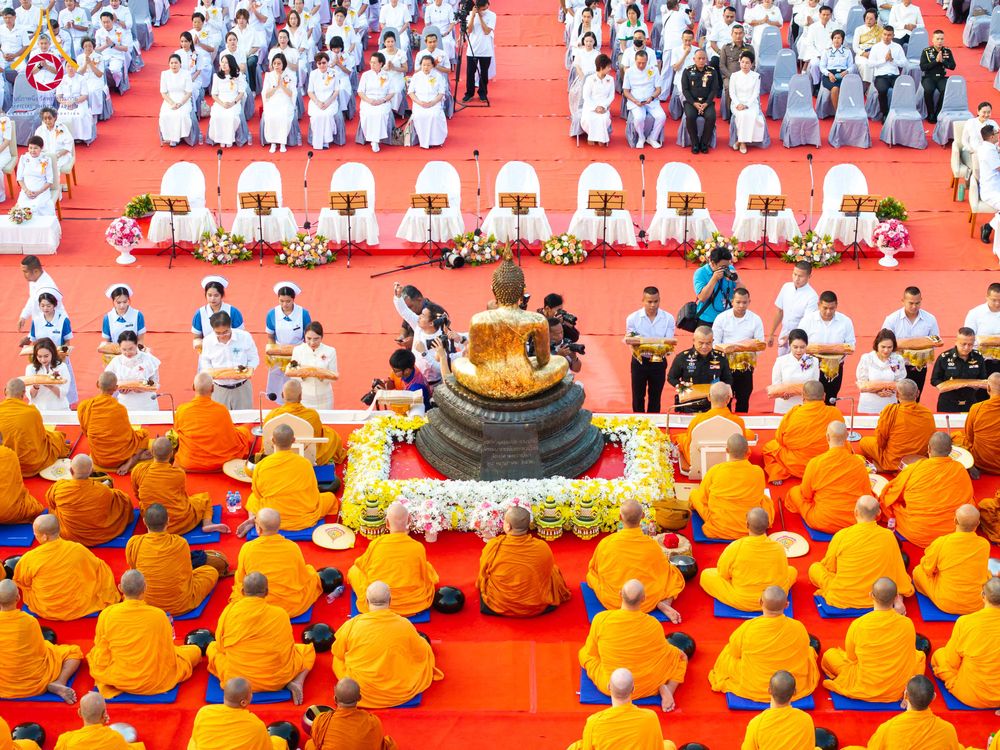 ภาพ No.312736:วันอาทิตย์ที่ 8 มีนาคม พ.ศ.2569 ทำบุญเมืองนครราชสีมา 558 ปี ตักบาตรพระ 10,000 รูป (ภาพชุดที่ 2)