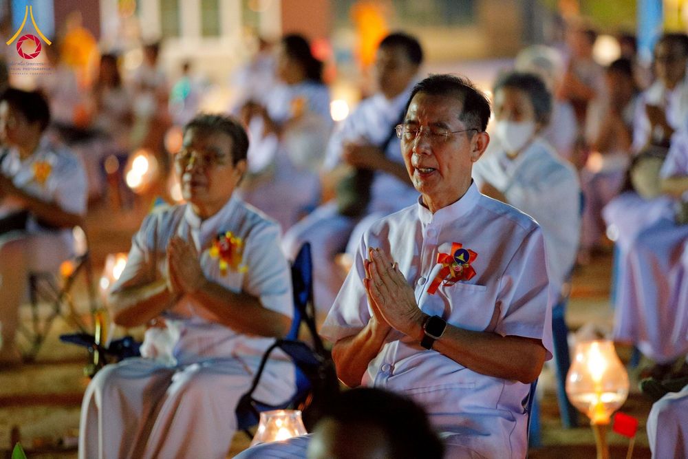 ภาพ No.275296:วันอาทิตย์ที่ 30 พฤศจิกายน พ.ศ. 2568 พิธีจุดประทีปถวายเป็นพุทธบูชา ณ ศูนย์ปฏิบัติธรรมระยอง (บ้านช่องลม)