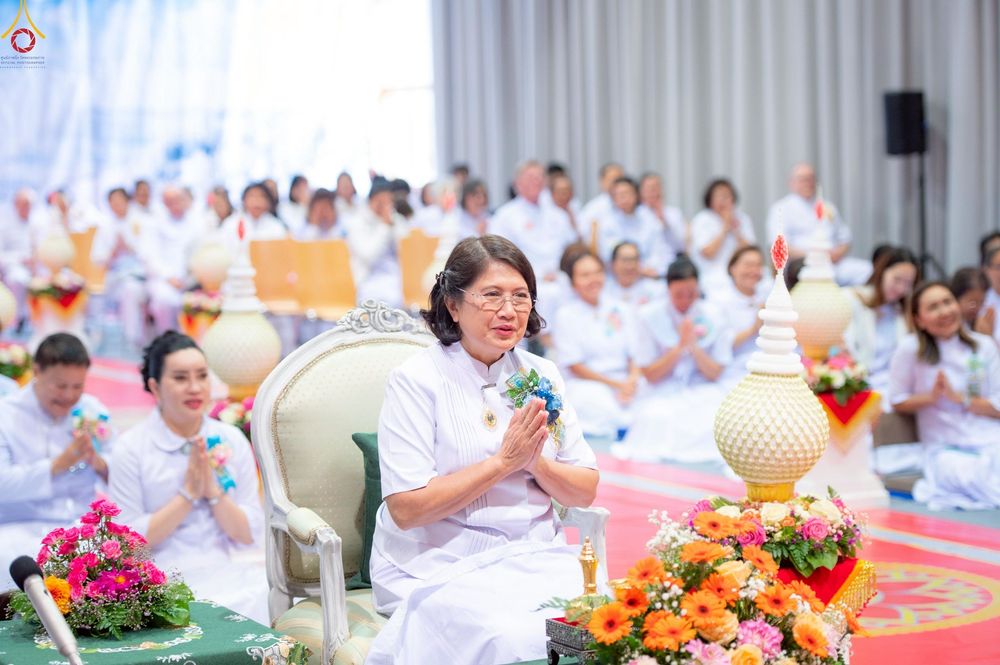 ภาพ No.256059:วันที่ 12 ตุลาคม พ.ศ. 2568 พิธีทอดกฐินวัดพระธรรมกายสวิตเซอร์แลนด์  ณ หอประชุมโรงเรียน Obergoldbach เมือง Bern ประเทศสวิตเซอร์แลนด์