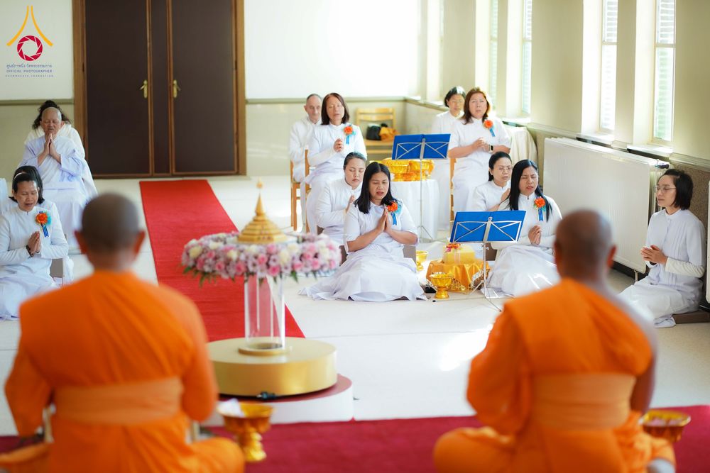ภาพ No.328720:วันอาทิตย์ที่ 10 พฤษภาคม พ.ศ. 2569 พิธีสักการะพระบรมสารีริกธาตุ ณ วัดพระธรรมกายเบลเยียม