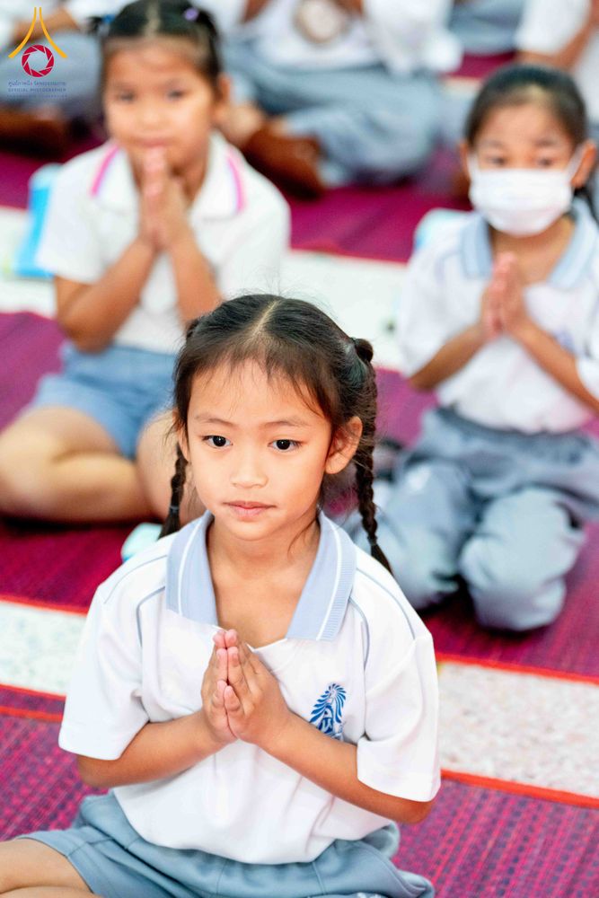 ภาพ No.304413:วันที่ 27 มกราคม พ.ศ. 2569 พิธีทอดผ้าป่าทำนุบำรุงศาสนสถาน ณ วัดบางไผ่นารถ ต.บางไทรป่า อ.บางเลน จ.นครปฐม ในโครงการธรรมยาตรา กตัญญูบูชา มหาปูชนียาจารย์ พระมงคลเทพมุนี(สด จนฺทสโร) พระผู้ปราบมาร อนุสรณ์สถาน 7 แห่ง ปีที่ 14