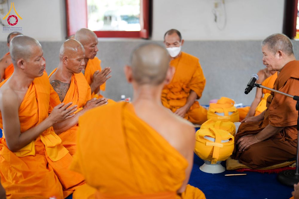 ภาพ No.341390:วันอาทิตย์ที่ 26 กรกฎาคม พ.ศ. 2569 ​โครงการอุปสมบทหมู่บูชาธรรมมหาปูชนียาจารย์ รุ่นที่ ๑ วัดกลางธนรินทร์ ต.บ้านแป้ง อ.พรหมบุรี จ.สิงห์บุรี