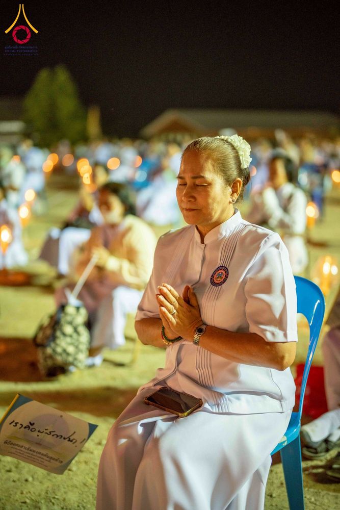 ภาพ No.275305:วันอาทิตย์ที่ 30 พฤศจิกายน พ.ศ. 2568 พิธีจุดประทีปถวายเป็นพุทธบูชา ณ ศูนย์ปฏิบัติธรรมระยอง (บ้านช่องลม)