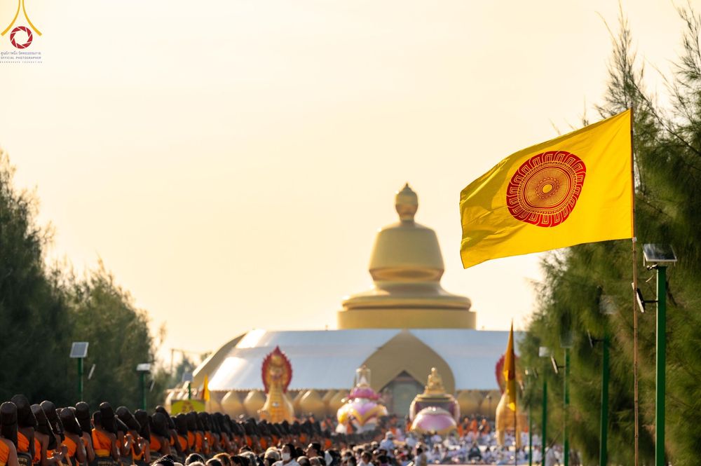 ภาพ No.198163:พิธีต้อนรับพระธรรมยาตรา ณ อนุสรณ์สถานลำดับที่ 5 สถานที่เผยแผ่วิชชาธรรมกายครั้งแรก อนุสรณ์สถานบางปลา วัดบางปลา อำเภอบางเลน จังหวัดนครปฐม ในโครงการธรรมยาตรา กตัญญูบูชา มหาปูชนียาจารย์ พระมงคลเทพมุนี(สด จนฺทสโร) พระผู้ปราบมาร ปีที่ 13 วัน 19 มกราคม พ.ศ.2568