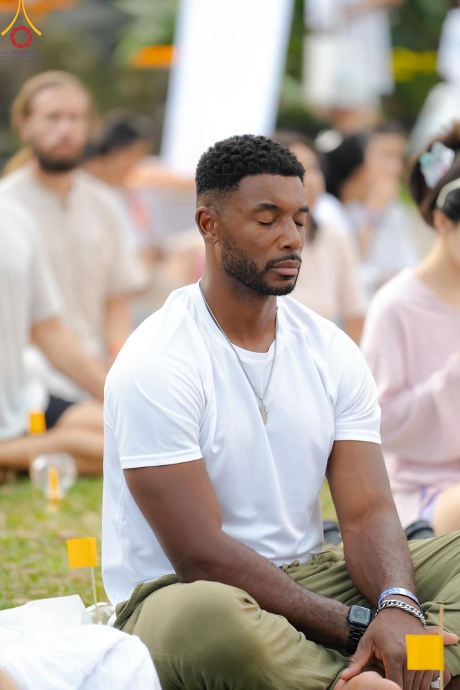 ภาพ No.156409:วัดพุทธบาหลีและวัดพระธรรมกาย จัดปฏิบัติธรรมนานาชาติ 1,151 คนจาก 78 ประเทศ ใน "วันสันติภาพสากล" ณ บาหลี อินโดนีเซีย วันเสาร์ที่ 21 กันยายน พ.ศ. 2567 เวลา 16.00-21.00 น. ณ พิพิธภัณฑ์ ARMA เมืองอูบุด จังหวัดบาหลี ประเทศอินโดนีเซีย