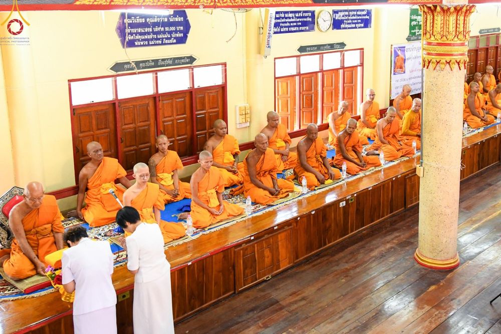 ภาพ No.195788:พิธีทอดผ้าป่าทำนุบำรุงศาสนสถาน ณ วัดตรีพาราสีมาเขต ต.สามเมือง อ.ลาดบัวหลวง จ.พระนครศรีอยุธยา ในโครงการธรรมยาตรา กตัญญูบูชา มหาปูชนียาจารย์ พระมงคลเทพมุนี(สด จนฺทสโร) พระผู้ปราบมาร อนุสรณ์สถาน 7 แห่ง ปีที่ 13 วันที่ 13 มกราคม พ.ศ. 2568