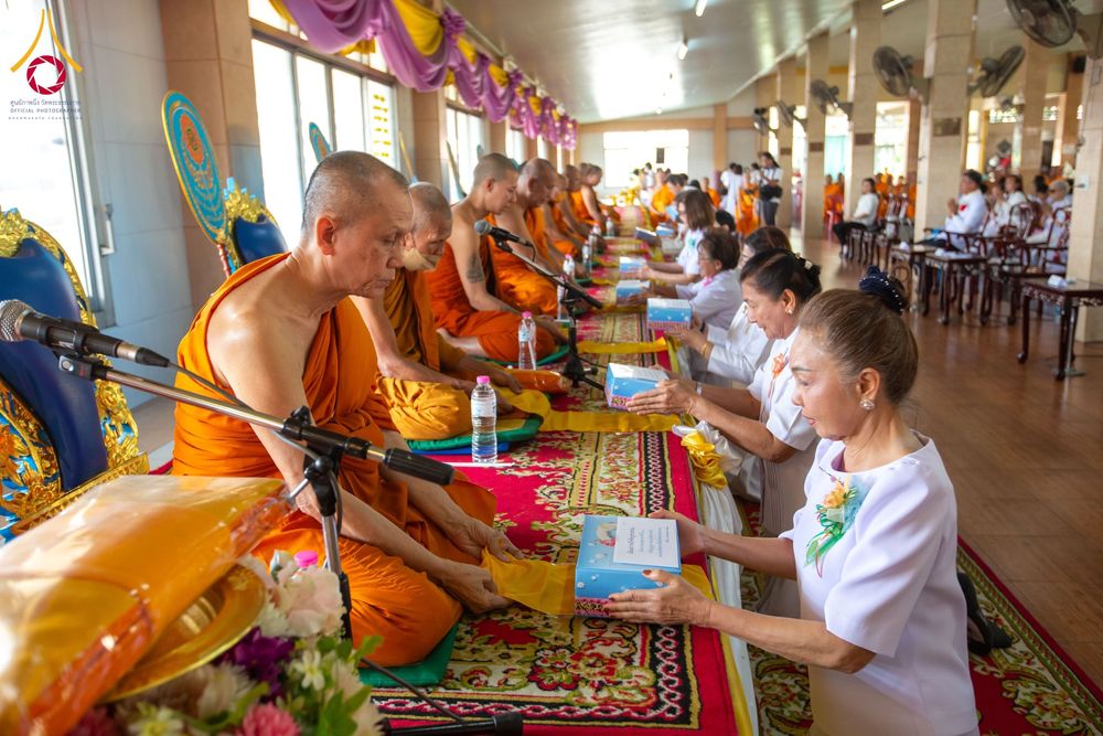 ภาพ No.205212:พิธีทอดผ้าป่าทำนุบำรุงศาสนสถาน ณ วัดบางขัน ตำบลคลองหนึ่ง อำเภอคลองหลวง จังหวัดปทุมธานี ในโครงการธรรมยาตรา กตัญญูบูชา มหาปูชนียาจารย์ พระมงคลเทพมุนี(สด จนฺทสโร) พระผู้ปราบมาร อนุสรณ์สถาน 7 แห่ง ปีที่ 13 วันที่ 30 มกราคม พ.ศ. 2568