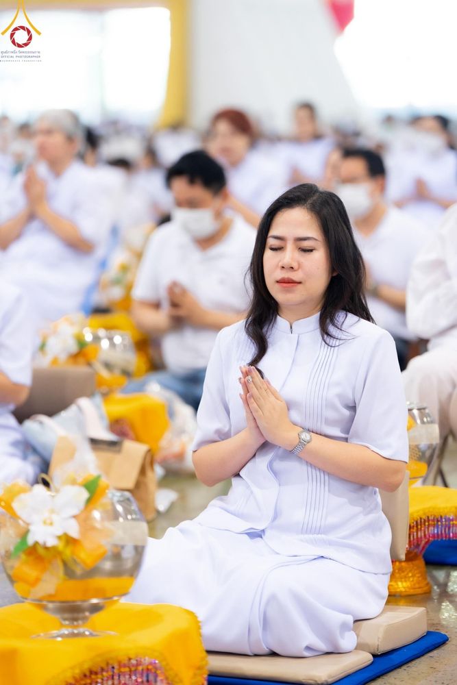 ภาพ No.123761:พิธีถวายโคมมาฆประทีป น้อมถวายเป็นพุทธบูชา แด่คณะพระภิกษุ สามเณร  ณ วัดพระธรรมกาย จ.ปทุมธานี วันเสาร์ที่ 17 กุมภาพันธ์ พ.ศ. 2567