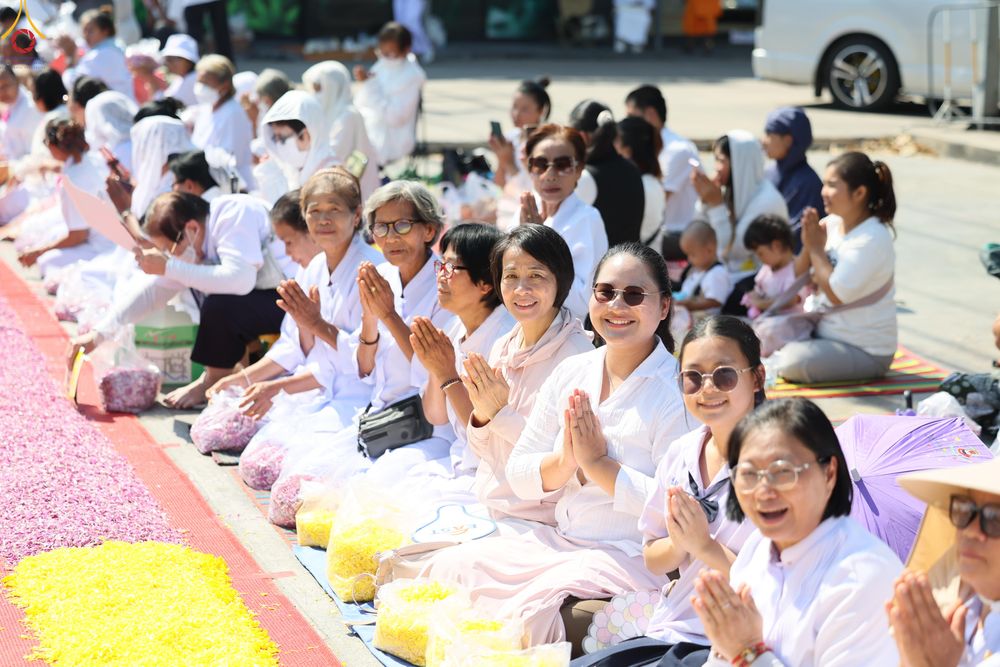 ภาพ No.304060:วันที่ 25 มกราคม พ.ศ. 2569 พิธีต้อนรับพระธรรมยาตรา  รร.สามัคคีราษฏร์บำรุง-วัดพระธรรมกาย ในโครงการธรรมยาตรา กตัญญูบูชา มหาปูชนียาจารย์ พระมงคลเทพมุนี(สด จนฺทสโร) พระผู้ปราบมาร อนุสรณ์สถาน 7 แห่ง ปีที่ 14