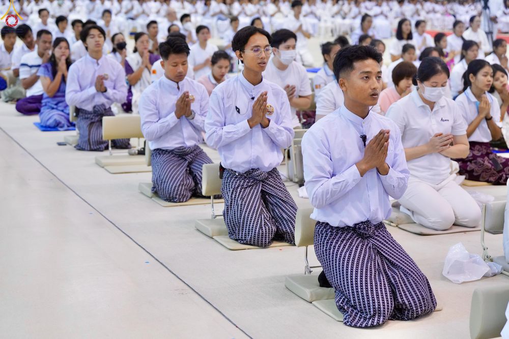 ภาพ No.327732:วันที่ 3 พฤษภาคม พ.ศ.2569 พิธีรับมอบพระบรมสารีริกธาตุ จากสาธารณรัฐแห่งสหภาพเมียนมา ณ ห้องแก้วสารพัดนึก วัดพระธรรมกาย