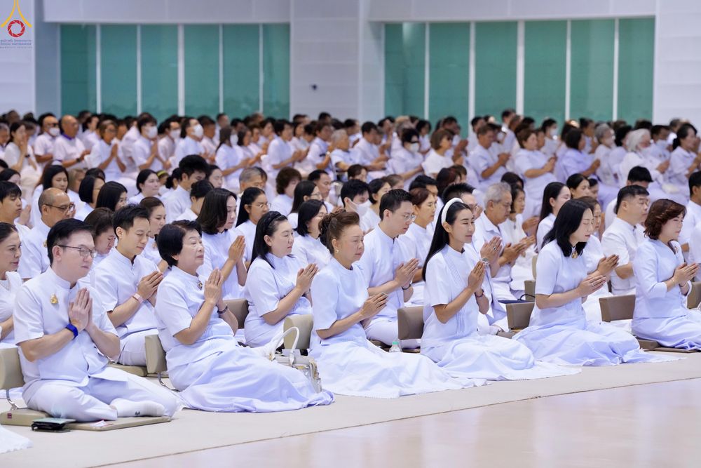ภาพ No.337890:วันอาทิตย์ต้นเดือน 5 กรกฎาคม พ.ศ.2569 พิธีบูชาข้าวพระ ณ สภาธรรมกายสากล วัดพระธรรมกาย