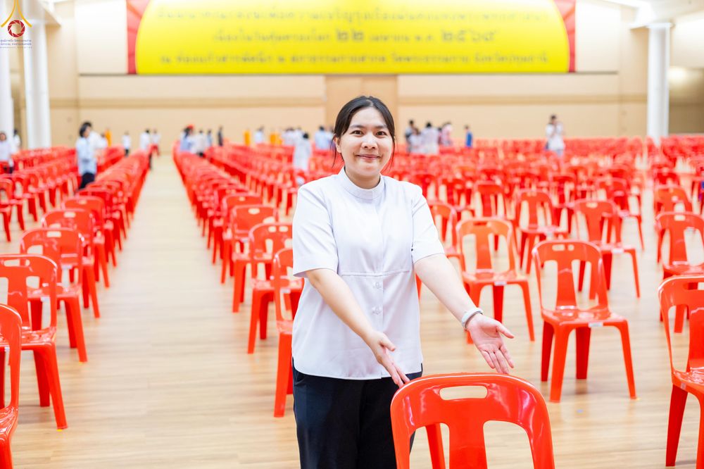 ภาพ No.322807:วันที่ 15-18 เมษายน พ.ศ.2569 การเเตรียมโต๊ะฉัน , เตรียมจุดพักค้าง , เรียงเก้าอี้ , เรียงกล่องไทยธรรม  เพื่องานถวายมหาสังฆทาน 40,000 กว่าวัดทั่วประเทศ วันคุ้มครองโลก 22 เมษายน พ.ศ.2569 วัดพระธรรมกาย