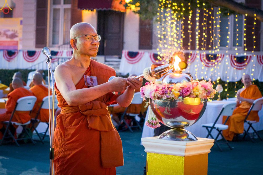 ภาพ No.332881:วันอาทิตย์ที่ 31 พฤษภาคม พ.ศ. 2569 วันวิสาขบูชา ณ วัดพระธรรมกายแคลิฟอร์เนีย  ประเทศสหรัฐอเมริกา