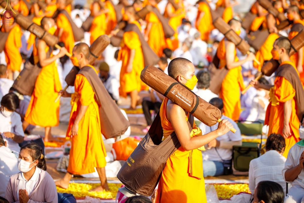 ภาพ No.70738:พิธีต้อนรับพระธรรมยาตรา ในโครงการธรรมยาตรากตัญญูบูชา มหาปูชนียาจารย์ พระมงคลเทพมุนี(สด จนฺทสโร) พระผู้ปราบมาร อนุสรณ์สถาน 7 แห่ง ปีที่ 11 วันที่ 14 มกราคม พ.ศ. 2566 ณ อนุสรณ์สถานลำดับที่ 3 สถานที่เกิดในเพศสมณะ วัดสองพี่น้อง อ.สองพี่น้อง จ.สุพรรณบุรี