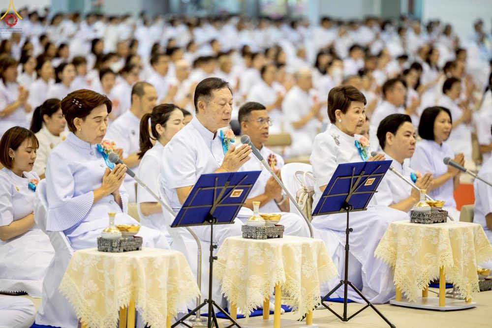 ภาพ No.251738:วันที่ 10 ตุลาคม พ.ศ. 2568 พิธีทอดผ้าป่าสมทบกฐินวัดพระธรรมกาย และสมทบกฐิน 30,000 กว่าวัดทั่วประเทศ ครั้งที่ 3 ณ สภาธรรมกายสากล วัดพระธรรมกาย