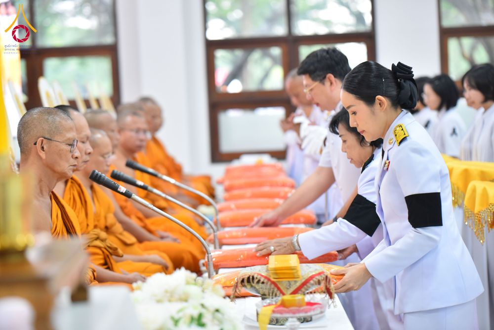 ภาพ No.280709:วันศุกร์ที่ 12 ธันวาคม พ.ศ.2568 พิธีบำเพ็ญกุศลปัญญาสมวาร (50 วัน) อุทิศถวายพระราชกุศลแด่ “พระพันปีหลวง” ณ วัดพระธรรมกาย