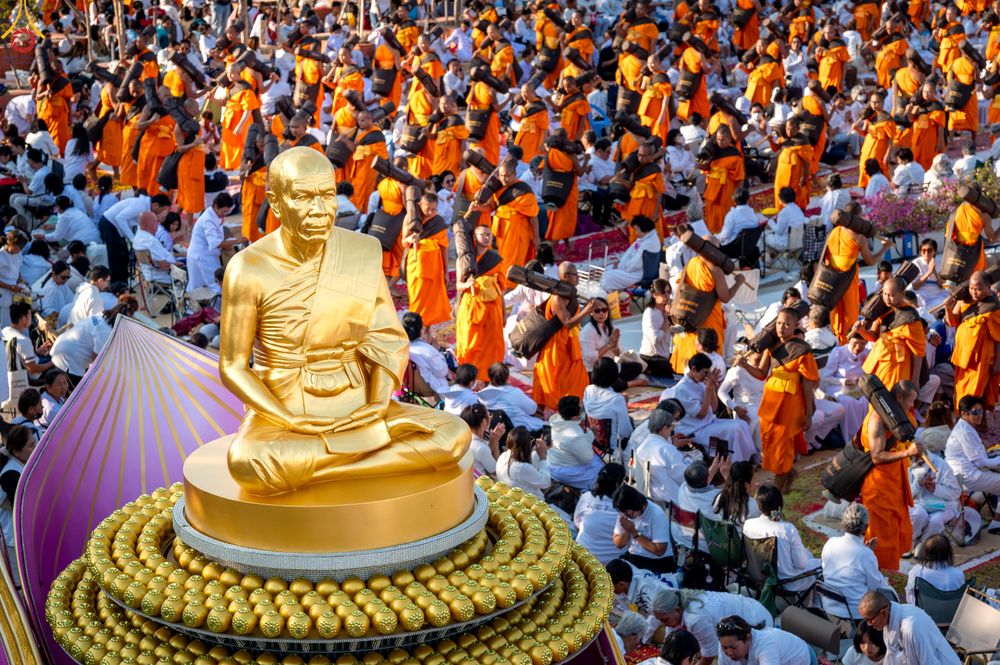 ภาพ No.292931:วันที่ 11 มกราคม พ.ศ. 2569 พิธีต้อนรับพระธรรมยาตรา ณ อนุสรณ์สถานลำดับที่ 3 (ภาพชุดที่ 2) สถานที่เกิดในเพศสมณะ วัดสองพี่น้อง อำเภอสองพี่น้อง จังหวัดสุพรรณบุรี ในโครงการธรรมยาตรา กตัญญูบูชา มหาปูชนียาจารย์ พระมงคลเทพมุนี(สด จนฺทสโร) พระผู้ปราบมาร อนุสรณ์สถ