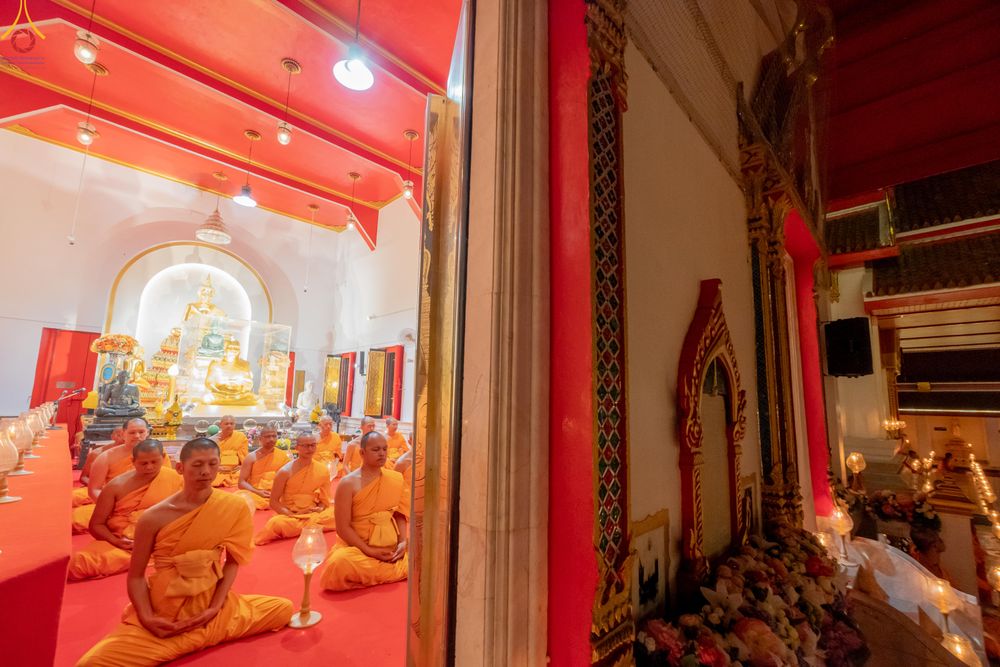 ภาพ No.294091:วันที่ 13 มกราคม พ.ศ. 2569 พิธีจุดประทีปถวายเป็นพุทธบูชา และบูชาธรรมมหาปูชนียาจารย์  (ภาพชุดที่ 2) ณ วัดสองพี่น้อง ต.ต้นตาล อ.สองพี่น้อง จ.สุพรรณบุรี ในโครงการธรรมยาตรา กตัญญูบูชา มหาปูชนียาจารย์ พระมงคลเทพมุนี(สด จนฺทสโร) พระผู้ปราบมาร อนุสรณ์สถาน 7 แห่