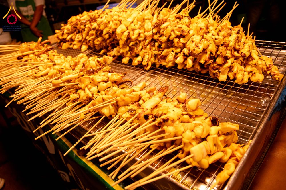 ภาพ No.287974:วันที่ 4 มกราคม พ.ศ. 2569 พิธีถวายภัตตาหารเป็นสังฆทาน แด่พระธรรมยาตรา ในโครงการธรรมยาตรา กตัญญูบูชา มหาปูชนียาจารย์ พระมงคลเทพมุนี(สด จนฺทสโร) พระผู้ปราบมาร อนุสรณ์สถาน 7 แห่ง ปีที่ 14 ณ อนุสรณ์สถานมหาวิหารพระมงคลเทพมุนี (โลตัสแลนด์) อ.สองพี่น้อง จ.สุพรร