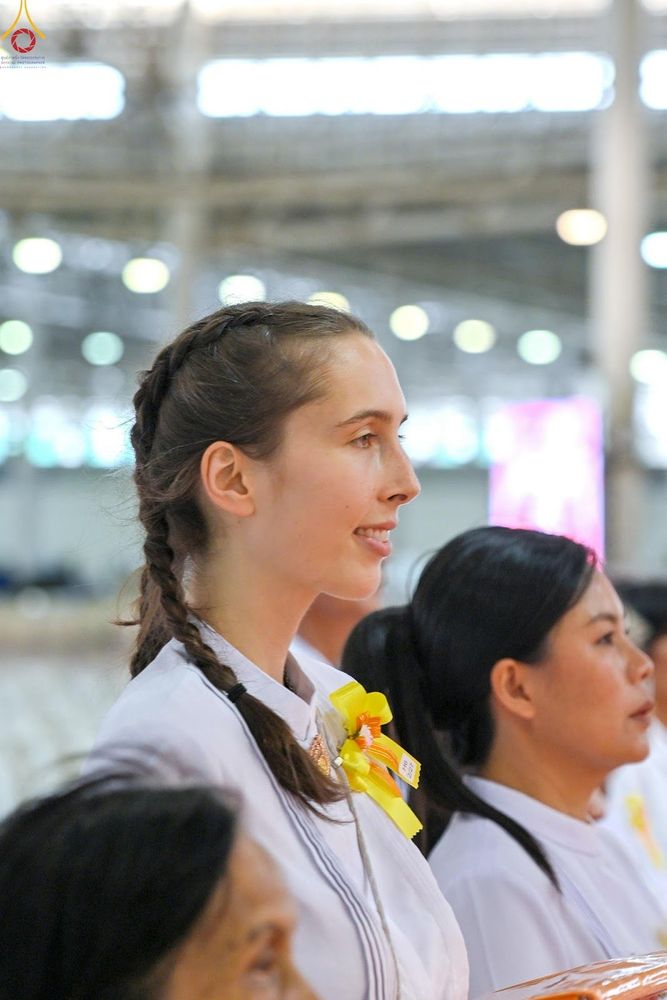 ภาพ No.345602:วันพฤหัสบดีที่ 27 สิงหาคม พ.ศ.2569 พิธีทอดผ้าป่าเพื่อถวายอุปกรณ์สื่อโสตทัศน์ อาคาร 82 ปี หลวงพ่อธัมมชโย พิธีทอดผ้าป่าสมทบกฐินวัดพระธรรมกาย และสมทบกฐิน 30,000 กว่าวัดทั่วไทย ครั้งที่ 1 ประจำปี พุทธศักราช 2569 ณ วัดพระธรรมกาย ปทุมธานี