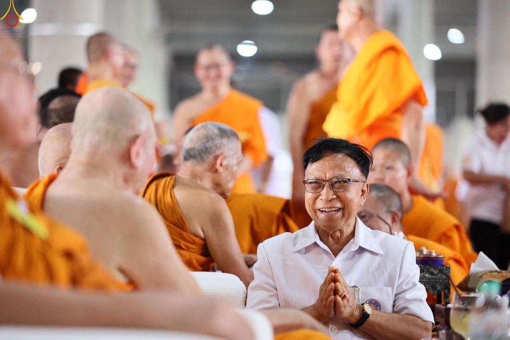 ภาพ No.323943:วันที่ 22 เมษายน พ.ศ.2569 (วันคุ้มครองโลก) พิธีถวายมหาสังฆทาน 40,000 กว่าวัดทั่วประเทศ ณ ลานธรรม พระมหาธรรมกายเจดีย์ วัดพระธรรมกาย