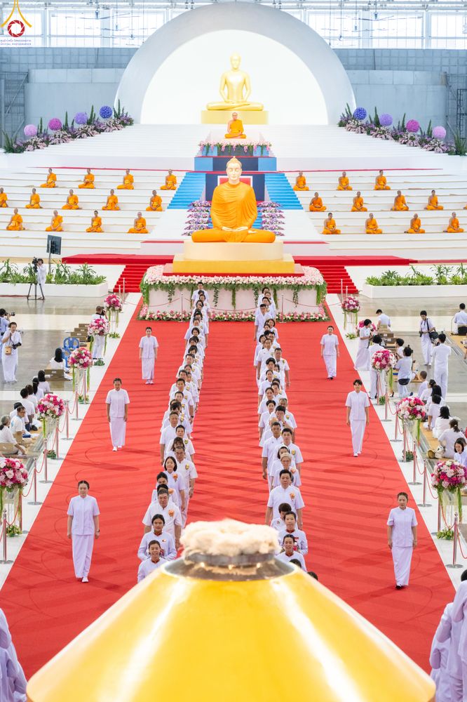 ภาพ No.342754:วันอาทิตย์ที่ 9 สิงหาคม พ.ศ.2569 พิธีจุดเทียนใจ ไฟนิรันดร์ อนันตชัย ณ รัตนบัลลังก์ วัดพระธรรมกาย