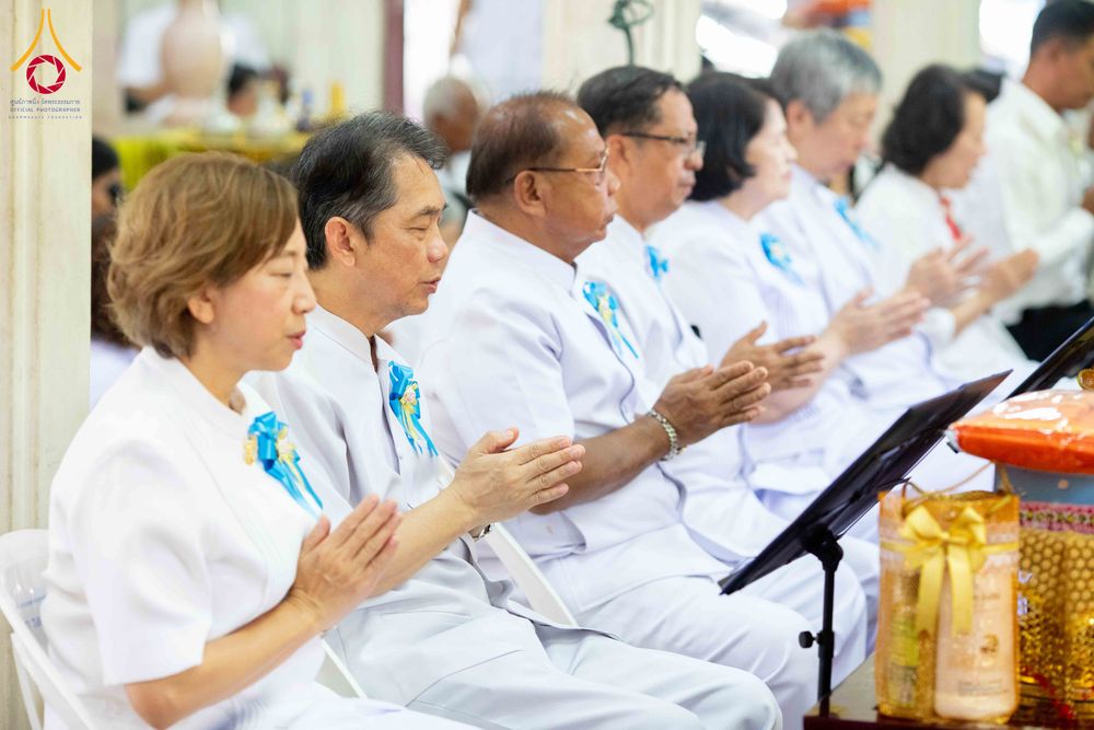 ภาพ No.298876:วันที่ 16 มกราคม พ.ศ. 2569 พิธีทอดผ้าป่าทำนุบำรุงศาสนสถาน ณ วัดอัมพวัน ต.บางม่วง อ.บางใหญ่ จ.นนทบุรี ในโครงการธรรมยาตรา กตัญญูบูชา มหาปูชนียาจารย์ พระมงคลเทพมุนี(สด จนฺทสโร) พระผู้ปราบมาร อนุสรณ์สถาน 7 แห่ง ปีที่ 14