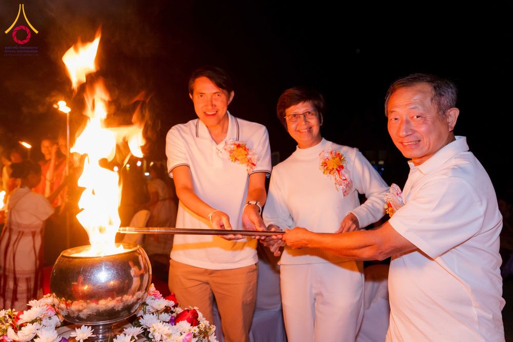 ภาพ No.309100:วันศุกร์ที่ 6 กุมภาพันธ์ พ.ศ.2569 พิธีจุดประทีปโคมลาน ปล่อยโคมลอยถวายเป็นพุทธบูชา  ณ ลานธรรมเจดีย์วัดทุ่งเจริญธรรม อ.อมก๋อย จ.เชียงใหม่