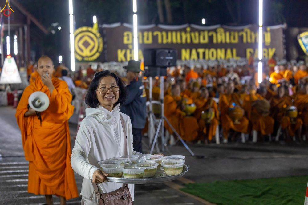 ภาพ No.283417:วันที่ 12 -13 ธันวาคม พ.ศ.2568 เบื้องหลังความสำเร็จ ของการจัดงานตักบาตร พระ 1,000 รูป เขาใหญ่