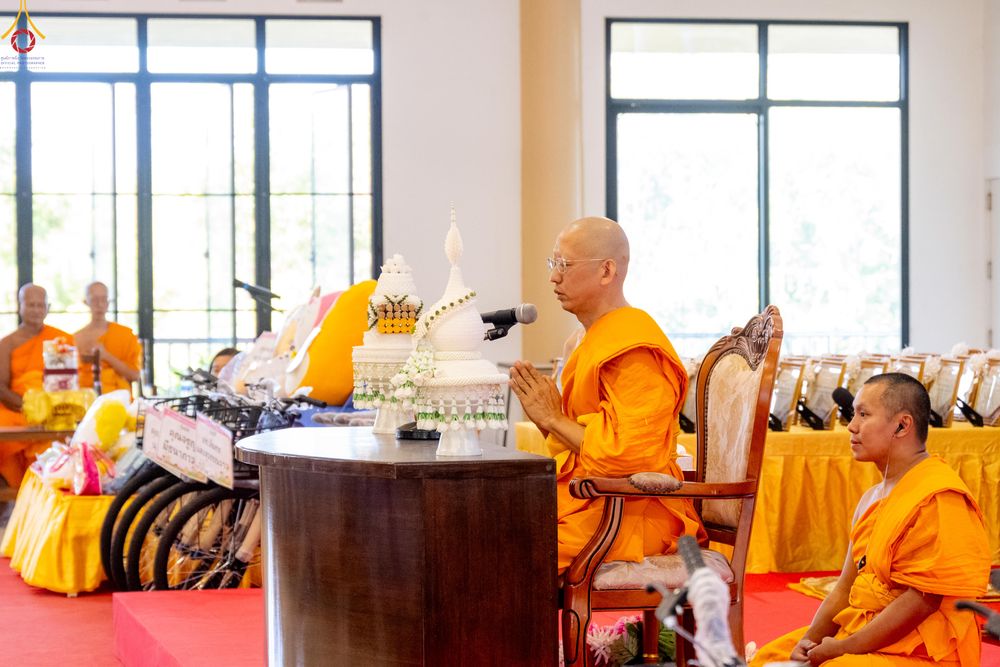 ภาพ No.283941:วันที่ 18 พฤศจิกายน พ.ศ. 2568 พิธีทอดกฐินสามัคคีทั่วไทย 30,000 วัด  โดยคณะศิษยานุศิษย์ บูชาธรรม 81 ปี  หลวงพ่อธัมมชโย  ณ วัดสวายสอ จ.บุรีรัมย์