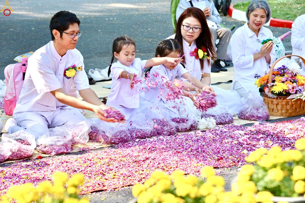 ภาพ No.305798:วันที่ 25 มกราคม พ.ศ. 2569 พิธีต้อนรับพระธรรมยาตรา วัดพระธรรมกาย(ภาพชุดที่ 3) ในโครงการธรรมยาตรา กตัญญูบูชา มหาปูชนียาจารย์ พระมงคลเทพมุนี(สด จนฺทสโร) พระผู้ปราบมาร อนุสรณ์สถาน 7 แห่ง ปีที่ 14