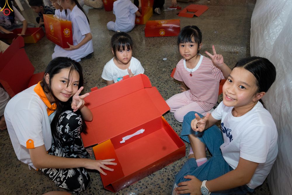 ภาพ No.320493:วันที่ 10 เมษายน พ.ศ.2569 การเตรียมกล่องไทยธรรม เพื่องานถวายมหาสังฆทาน 40,000 กว่าวัดทั่วประเทศ วันคุ้มครองโลก 22 เมษายน พ.ศ.2569 วัดพระธรรมกาย