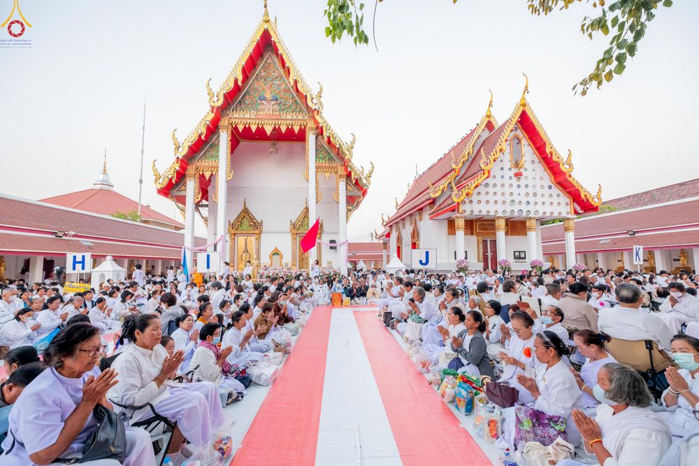 ภาพ No.294346:วันที่ 14 มกราคม พ.ศ. 2569 พิธีตักบาตรพระธรรมยาตรา ณ วัดสองพี่น้อง ต.ต้นตาล อ.สองพี่น้อง จ.สุพรรณบุรี ในโครงการธรรมยาตรา กตัญญูบูชา มหาปูชนียาจารย์ พระมงคลเทพมุนี(สด จนฺทสโร) พระผู้ปราบมาร อนุสรณ์สถาน 7 แห่ง ปีที่ 14