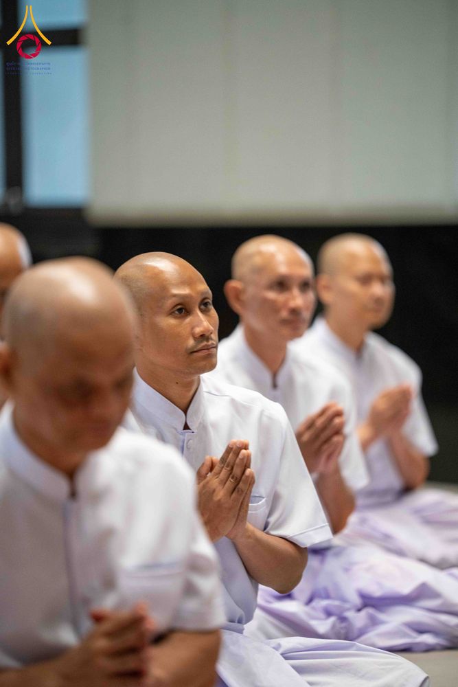 ภาพ No.298203:วันเสาร์ที่ 17 มกราคม พ.ศ. 2569 พิธีบรรพชาอุปสมบท โครงการอุปสมบทหมู่ บูชาธรรมครบ 117 ปี คุณยายอาจารย์มหารัตนอุบาสิกาจันทร์ ขนนกยูง  ณ อุโบสถพระไตรปิฎก วัดพระธรรมกาย