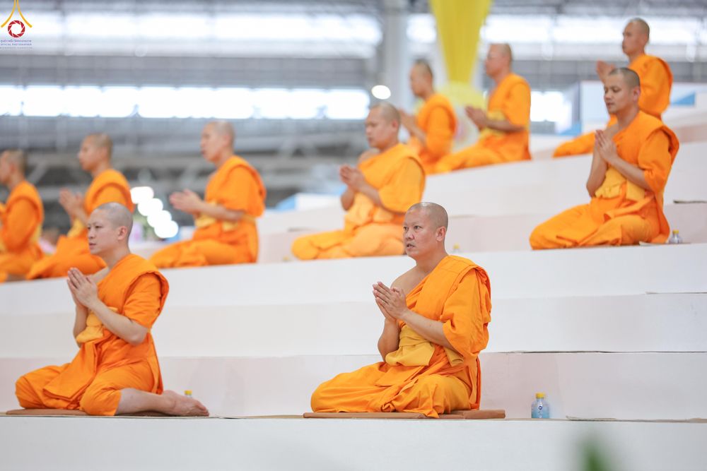 ภาพ No.328002:วันอาทิตย์ต้นเดือนที่ 3 พฤษภาคม พ.ศ.2569 พิธีบูชาข้าวพระ ณ วัดพระธรรมกาย