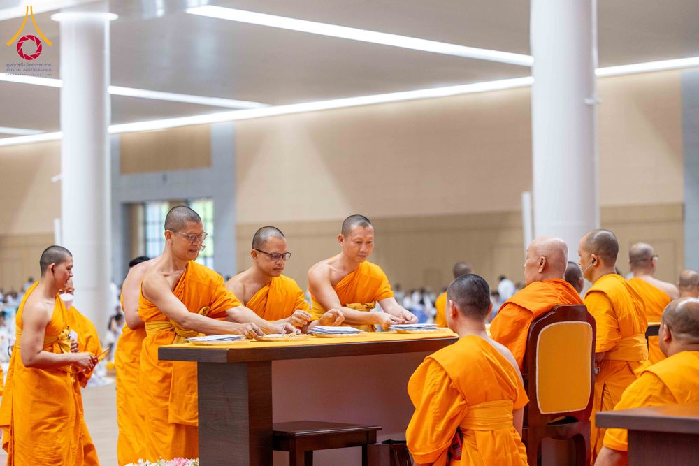 ภาพ No.310601:วันอาทิตย์ที่ 22 กุมภาพันธ์ พ.ศ. 2569 พิธีมุทิตาสักการะในโอกาสอายุวัฒนะมงคล 80 ปี พระพรหมวชิรปัญญาจารย์ (ทองดี สุรเตโช ป.ธ.9) ณ ห้องแก้วสารพัดนึก 2 วัดพระธรรมกาย จ.ปทุมธานี