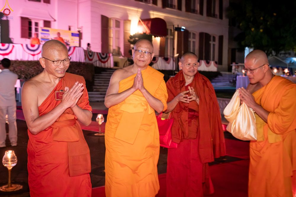 ภาพ No.332874:วันอาทิตย์ที่ 31 พฤษภาคม พ.ศ. 2569 วันวิสาขบูชา ณ วัดพระธรรมกายแคลิฟอร์เนีย  ประเทศสหรัฐอเมริกา