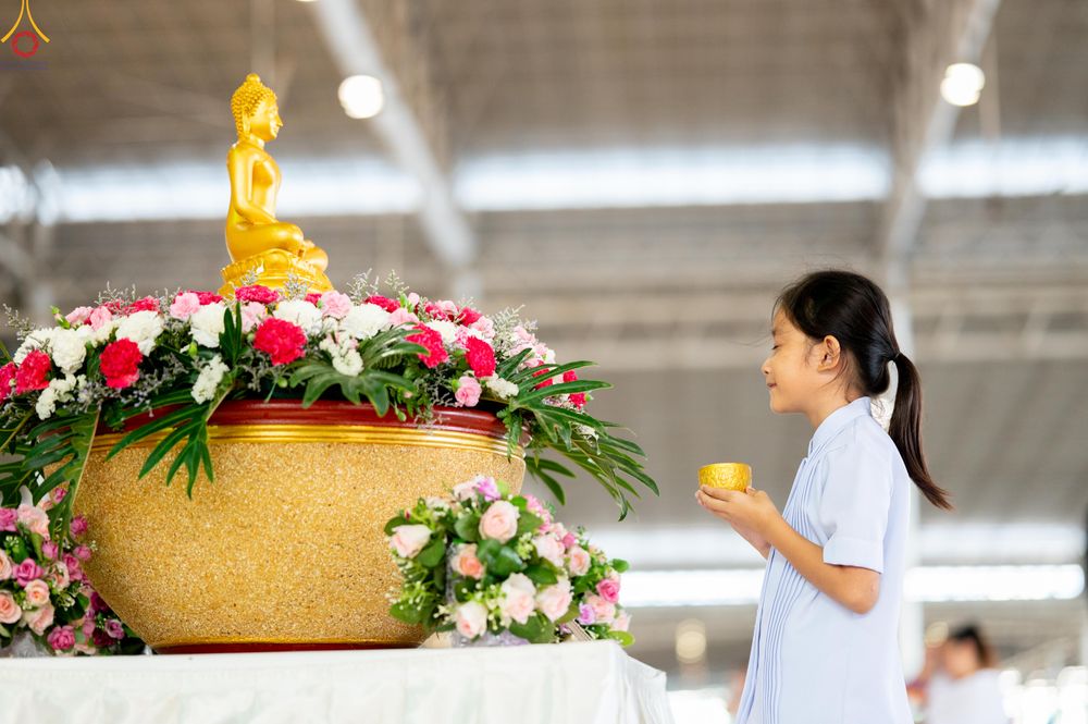 ภาพ No.318252:วันอาทิตย์ต้นเดือนที่ 5 เมษายน พ.ศ.2569 พิธีตักบาตร ณ บ้านแก้วเรือนทองคุณยายอาจารย์ฯ วัดพระธรรมกาย