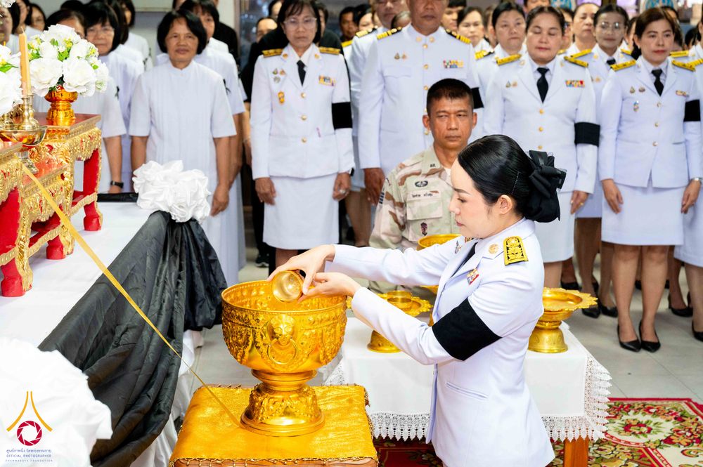 ภาพ No.337186:วันที่ 13-27 มิถุนายน พ.ศ.2569 พสกนิกรอำเภอคลองหลวง จัดพิธีบำเพ็ญกุศลสวดพระอภิธรรม อุทิศถวายพระกุศลแด่สมเด็จพระเจ้าลูกเธอ เจ้าฟ้าพัชรกิติยาภาฯ