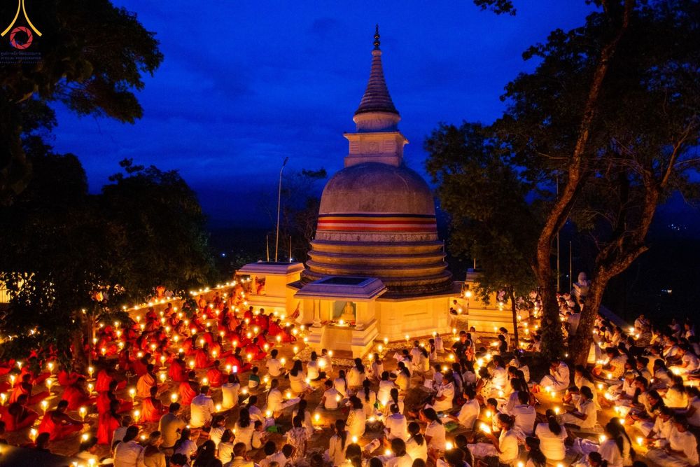 ภาพ No.141271:PhotoStory มหาศรัทธา ธรรมยาตราศรีลังกา EP.6 พิธีจุดวิสาขประทีป 6 วัด ถวายเป็น พุทธบูชา  โครงการสยาม-ลังกา ธรรมยาตรา  ฉลองเทศกาลวิสาขบูชาแห่งชาติ ศรีลังกา  บูชาธรรม 80 ปี หลวงพ่อธัมมชโย วันที่ 16 พฤษภาคม พ.ศ. 2567