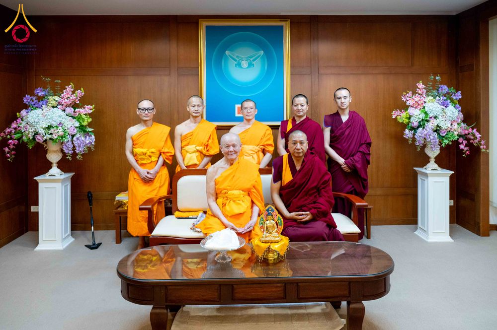 ภาพ No.317558:วันอังคารที่ 24 มีนาคม พ.ศ.2569  หลวงพ่อทัตตชีโว รองเจ้าอาวาส วัดพระธรรมกาย ต้อนรับปฏิสันถารคณะลามะจากทิเบต