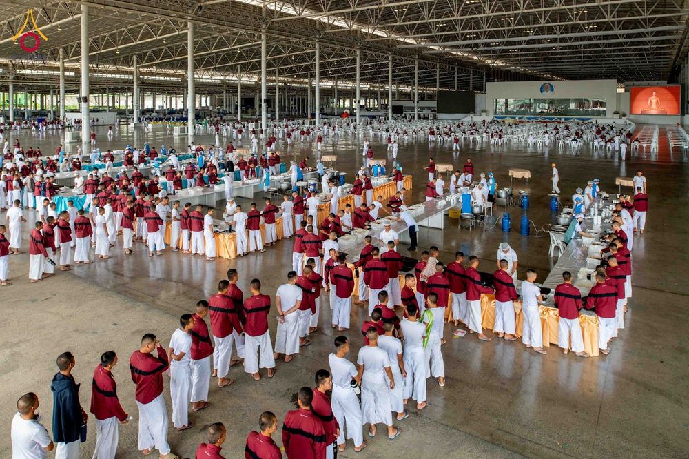 ภาพ No.350053:วันที่ 17-18 กันยายน พ.ศ. 2569 โครงการบรรพชาพัฒนาคุณธรรม จริยธรรม สำหรับนักเรียนนายสิบตำรวจ (นสต.) รุ่นที่ 16 ศูนย์ฝึกอบรมตำรวจภูธรภาค 1  ได้จัดกิจกรรม ณ สภาธรรมกายสากล ห้องแก้ว2