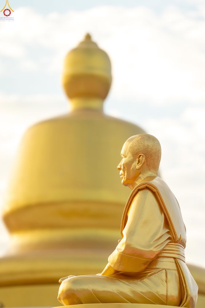 ภาพ No.302543:วันที่ 24 มกราคม พ.ศ. 2569 พิธีตักบาตรพระธรรมยาตรา ณ อนุสรณ์สถานลำดับที่ 5 สถานที่เผยแผ่วิชชาธรรมกายครั้งแรก อนุสรณ์สถานบางปลา วัดบางปลา อำเภอบางเลน จังหวัดนครปฐม ในโครงการธรรมยาตรา กตัญญูบูชา มหาปูชนียาจารย์ พระมงคลเทพมุนี(สด จนฺทสโร) พระผู้ปราบมาร อนุส