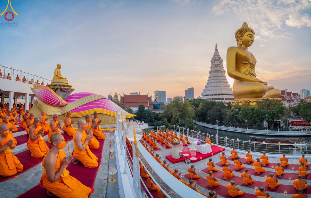 ภาพ No.119191:พิธีจุดประทีปถวายเป็นพุทธบูชา และบูชาธรรมมหาปูชนียาจารย์ พระมงคลเทพมุนี(สด จนฺทสโร) ในโครงการธรรมยาตราฯ วันที่ 26 มกราคม พ.ศ. 2567 ณ อาคารธรรมยาตรา กตัญญูบูชามหาปูชนียาจารย์ ตรงข้ามวัดปากน้ำภาษีเจริญ จ.กรุงเทพมหานคร